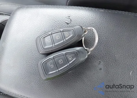 2012 Ford Focus Titanium из США, поврежденный, VIN 1FAHP3J20CL474930